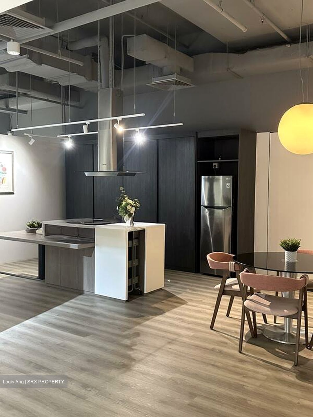 Jalan Kilang (D3), Office #528909371